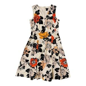Ann Taylor Floral V-Neck
Sleeveless Midi Dress Size 4
